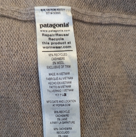 Patagonia Women's Long Cashmere Cardigan - Picture 3 of 8